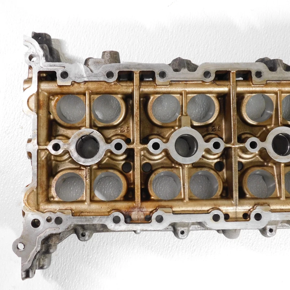 03-06 Porsche Cayenne 4.5 Motor Árbol de levas Izquierdo Bandeja Portador Cabeza Bloque Cil. 5-8 Foto 3 de 4