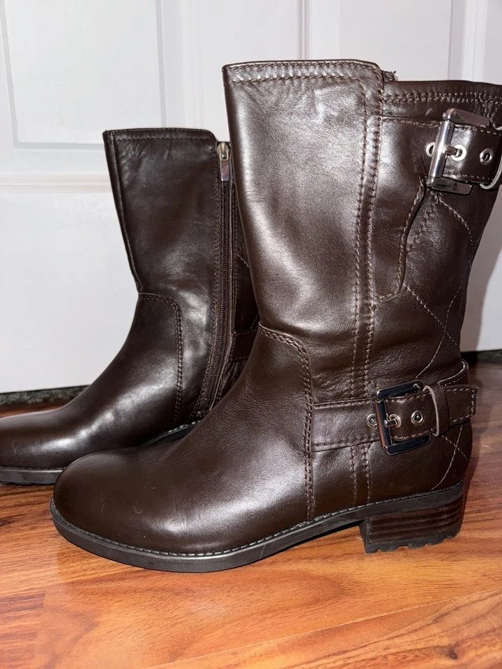 New! Marc Fisher Dark Brown Faux Leather Combat Boots w/ Buckle 7.5 - Imagem 2 de 4