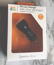 Tech&GO 32w 2-Port Fast Charging Car Charging Adapter in Black USB + Type C