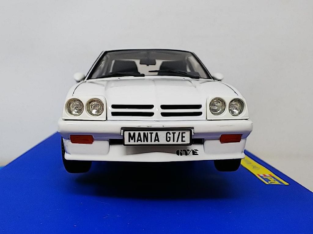 Revell 1/18 Opel Manta GT/E 939245 | eBay