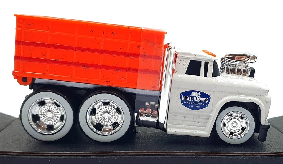 Muscle Machines 1/64 Scale 11610 - 1966 Chevrolet C60 Grain Truck - White - Image 3 of 4