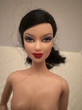 Barbie Basics Doll Model No. 5 Collection 001, Black Label 2009 Nude