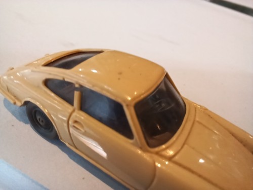 COCHE DEPORTIVO VINTAGE WIKING BEIGE PORSCHE CARRERA 911 16 1/87 HO ALEMANIA - Imagen 9 de 21