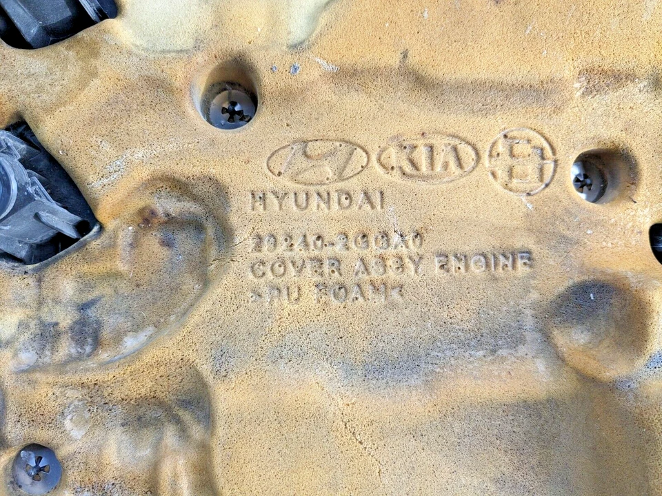 Cubierta del motor Kia Optima 2017 20240-266A0 Foto 3 de 3