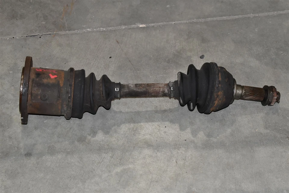 1984 Cadillac Eldorado Lh Driver Front Knuckle Aa6792 - Image 2 of 4