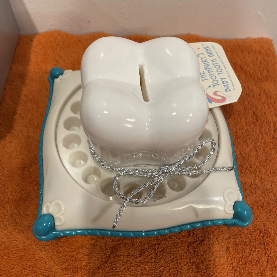 Banco de dientes de bebé The Toothfairy's 1990 de colección de The Perfect Present - recuerdo Foto 2 de 4