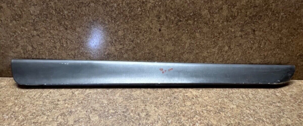 1997-2003 Pontiac Grand Prix GTP Door Molding Trim Passenger Right