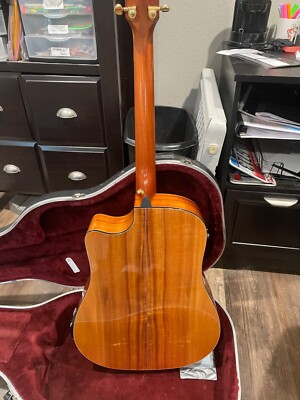 Taylor 710-KCE Acoustic Electric Guitar W/ Carry Hardcase