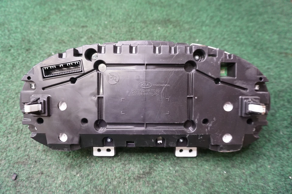 2019 KIA OPTIMA S Speedometer Gauge Cluster OEM 94021D5030 23,342 MILES - Image 3 of 4