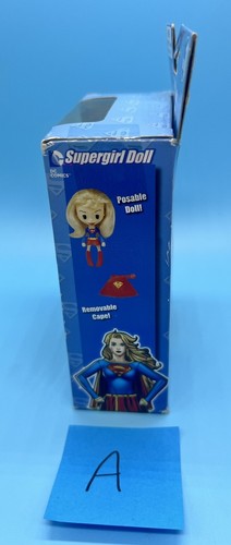 Muñeca Supergirl DC Comics Muñecas Superhéroes Nuevas en Caja Nueva en Caja Exclusiva de Walgreens (A) - Imagen 9 de 14