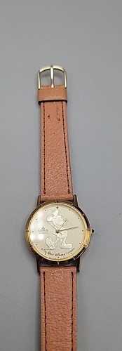 Vintage Lorus Seiko Mickey Mouse Gold Unisex Quartz Watch 7" Leather Band 30mm - Picture 6 of 17