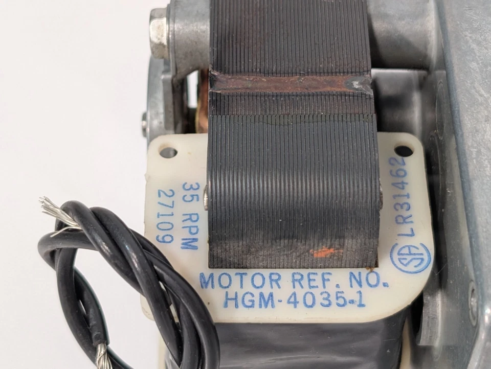 Dayton HGM-4035-1 AC Gearmotor, Model 3M101, 120vac @ 60Hz, 0.5A. 35 RPM - Image 2 of 4