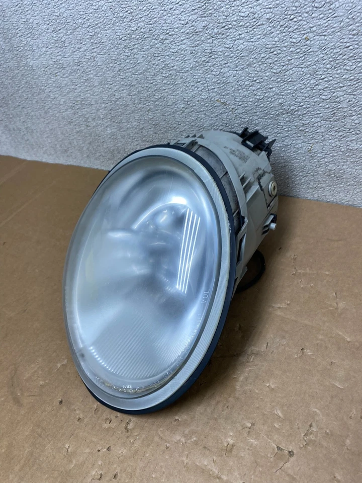 Faro lateral derecho pasajero Volkswagen Beetle 1998 a 2005 OEM V4928 DW Foto 2 de 4