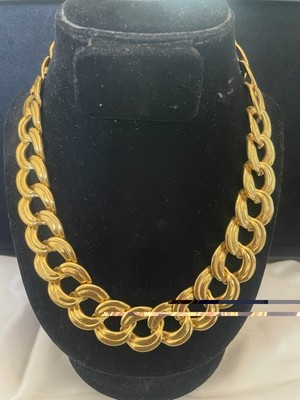 Vintage Gold Tone NAPIER Link Chain Necklace PAT. 4774743 Measures 18.5  CHUNKY