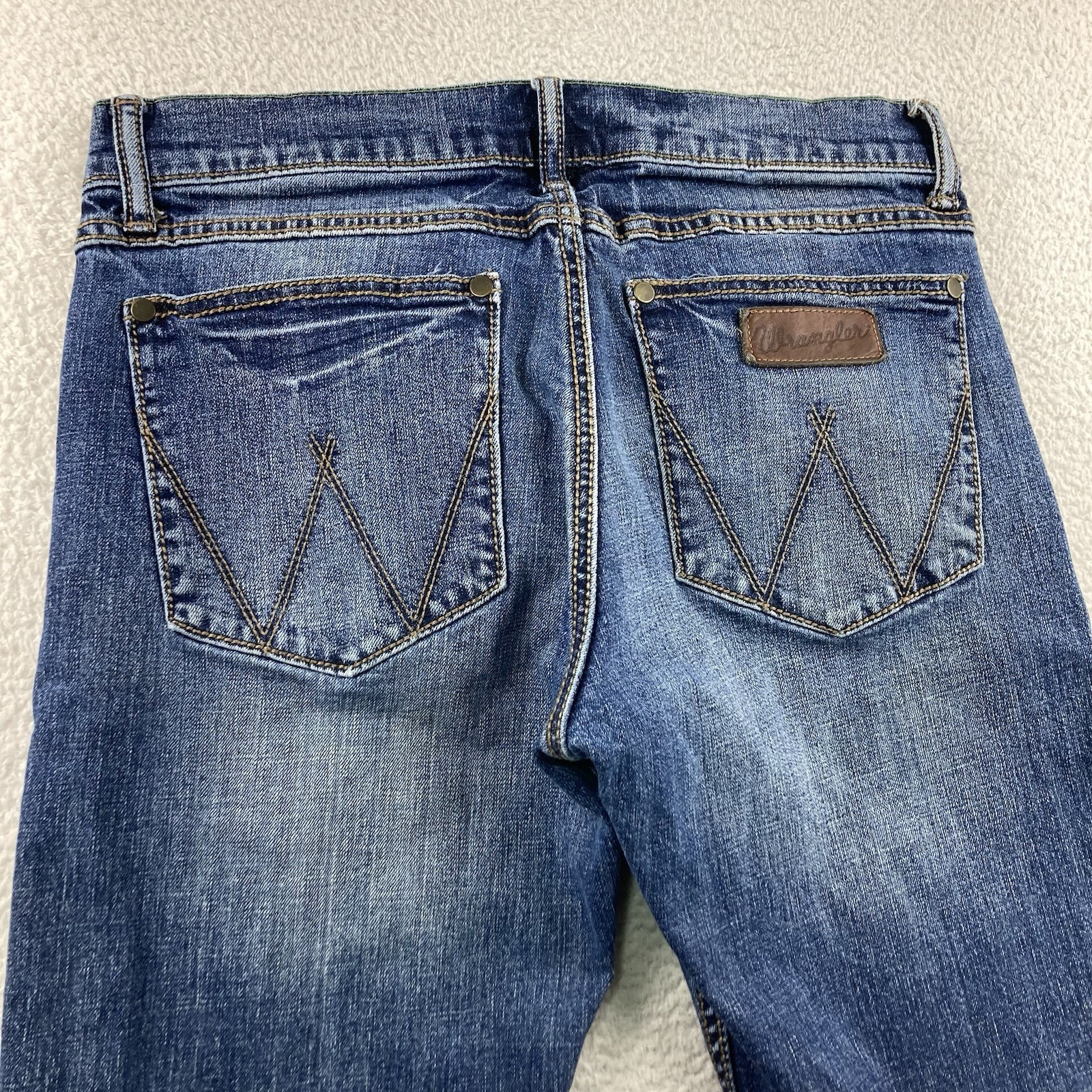 31x32 Blue Slim Fit Straight Leg Fade Whisker Western