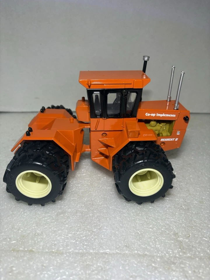 Ertl Steiger Bearcat II Tractor, Co-op Implements, Articulated, Diecast 1/32 - Image 4 of 4