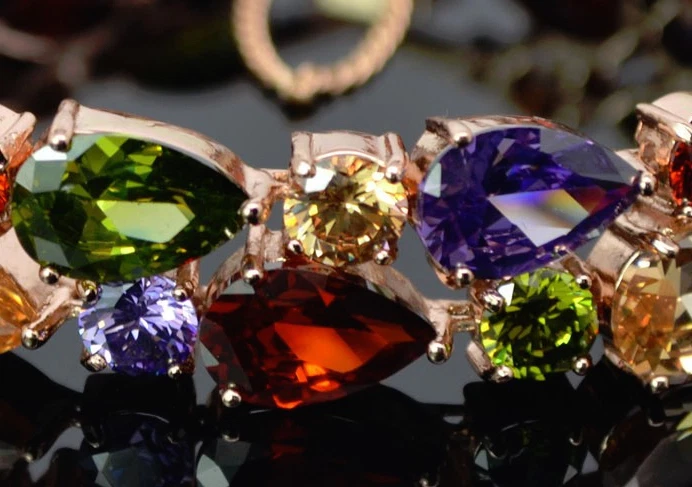 "Brazalete tenis zafiro multicolor creado en laboratorio lleno de oro de 18k 6,5""" Foto 2 de 4