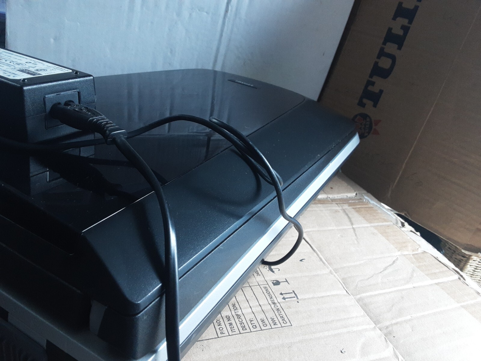 Epson Perfection V500 Photo Scanner IN VERY Condition + NEGATIVE SLIDES