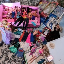 Vintage Barbie Lot 12 Dolls All 1966  2 Carrying Cases Rare Items 1 Ken Doll