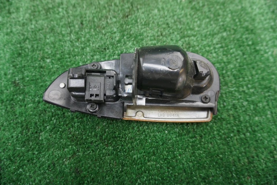 2001 Jaguar Xj8 Passeneger Right Power Window Switch OEM Gnc1324be| 75587 - Image 4 of 4