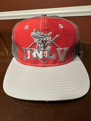 Casquette Baseball Vintage UNLV Rebels (University Of Las Vegas) - Marque The Game, Rouge, Occasion