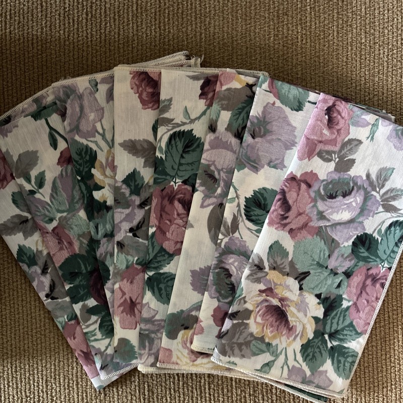 Lot 8 Vintage Dinner Napkins Floral Cotton Large 16 x 16  Floral Design