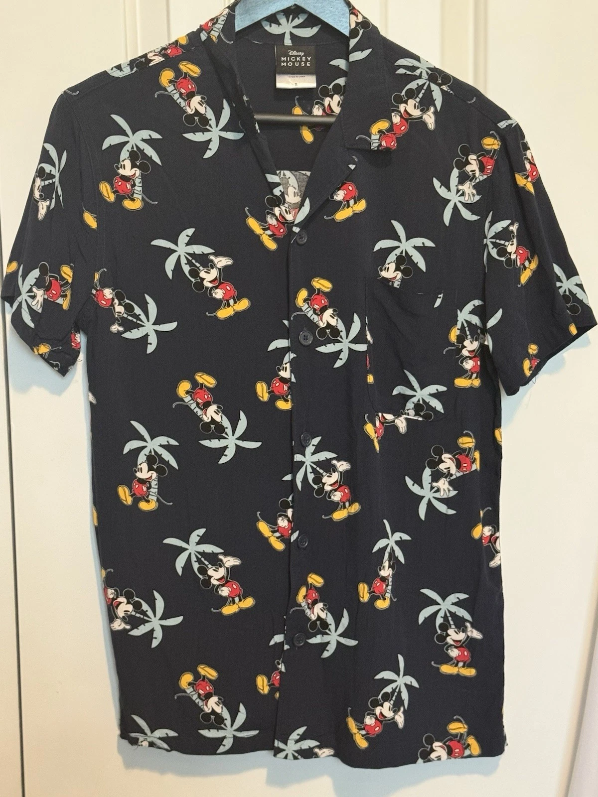 Disney Shirt Mens Small Blue Mickey Mouse Palm Trees Rayon Short Sleeve Hawaiian