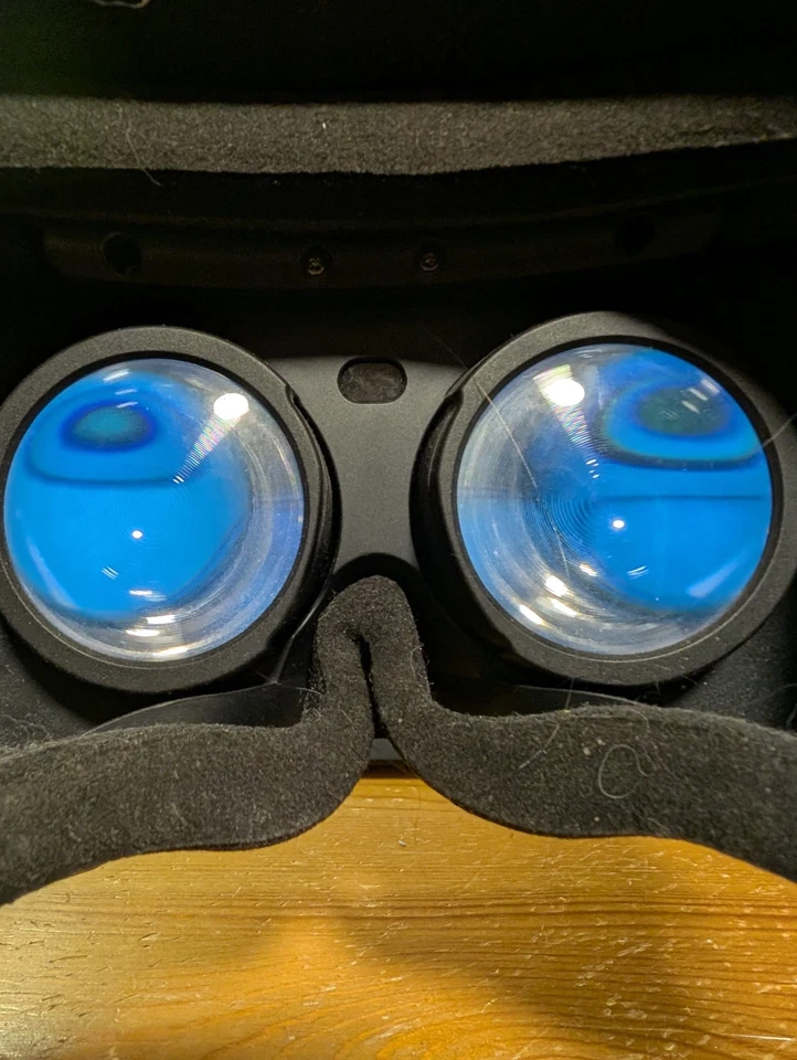 Lenovo Explorer mixed realty VR headset, including 2 x controllers - Image 2 of 4