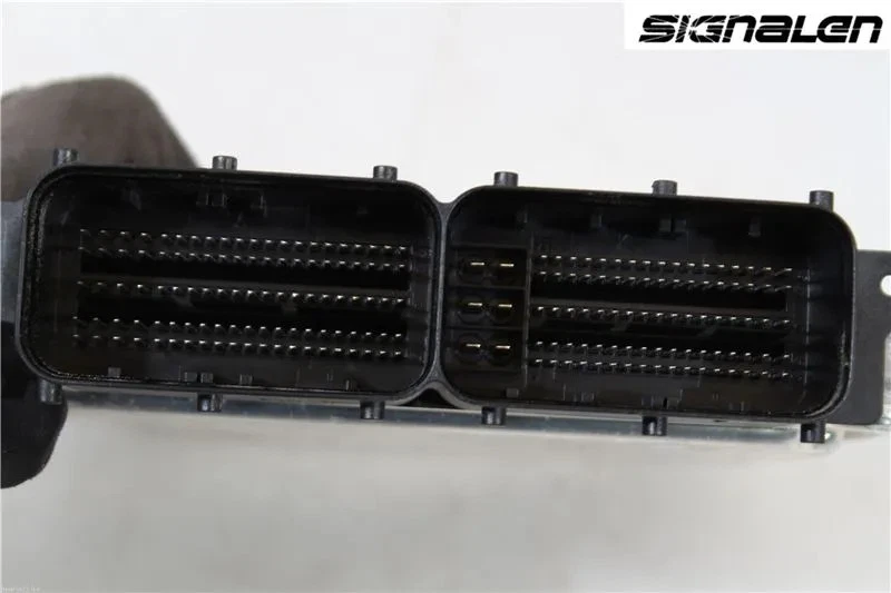 Centralina motore originale (ECU) VW PASSAT (3G2, CB2) 2015 - Immagine 2 di 2