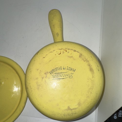 Olla y tapa de hierro fundido esmaltada amarilla Descoware vintage Bélgica - Imagen 9 de 13