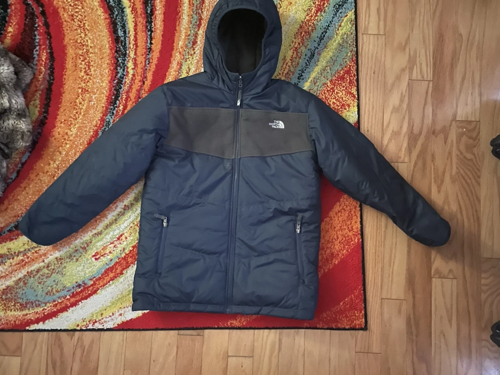 The North Face BLUE Reversible Puffer/Fleece Jacket - Size Medium
