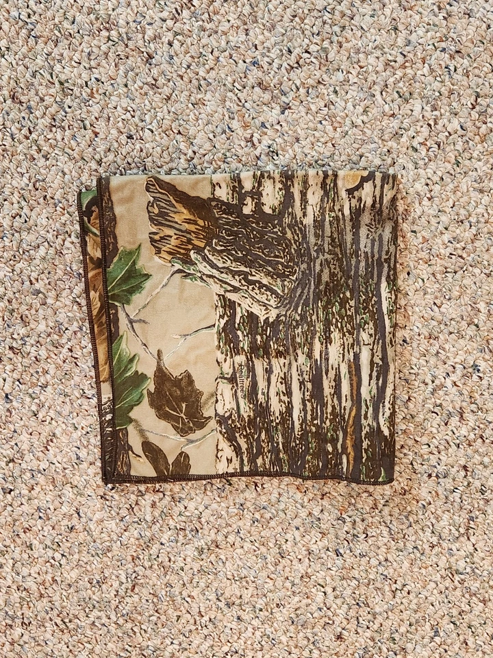 Realtree Camo Handkerchief / Bandana – Heavy Cotton Hunting Outdoor Pattern - Image 4 of 4