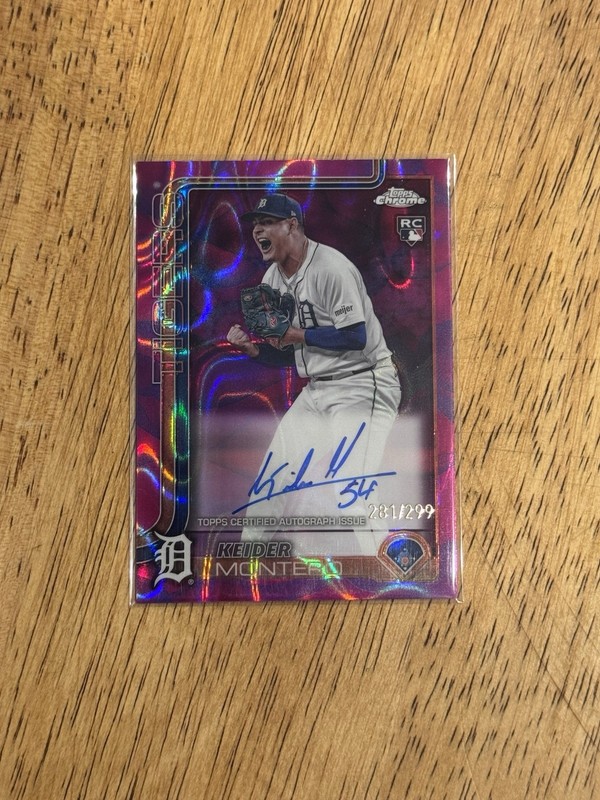 2025 Topps Chrome Update Keider Montero On Card Auto Rookie Lava  /299