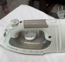 Rowenta Airglide Model DX1900 Retractable Cord Steam Iron 1500W Tested Works