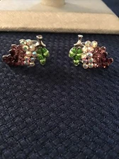 Grape Cluster Earrings Silver Tone Costume Tri Color Crystal Grapes Green Leaves