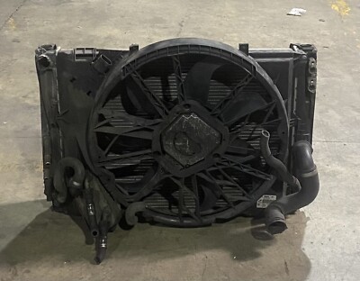 BMW Series E90 OEM Radiator & Cooling Fan 11074810 | eBay