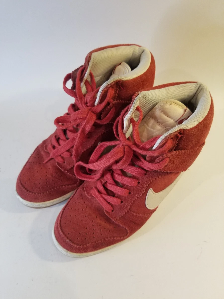 nike dunk sky hi red