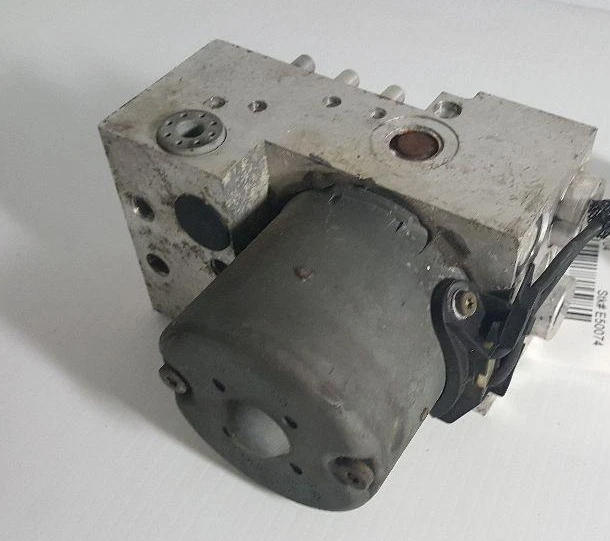 Bomba actuadora de freno antibloqueo ABS Mercury Grand Marquis 2003-2004  Foto 3 de 3