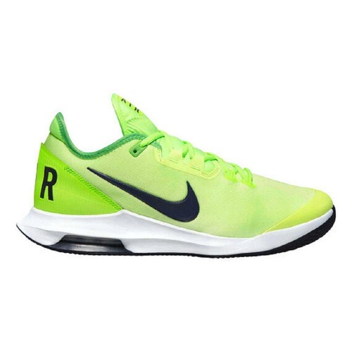 nike light green trainers