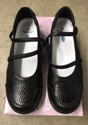 Aetrex Women s Medium Black Mary Jane 9.5 Pebbled Leather Linear Platform New