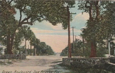 Greetings Ocean Blvd, Seabreeze, Florida Vintage souvenir Postcard