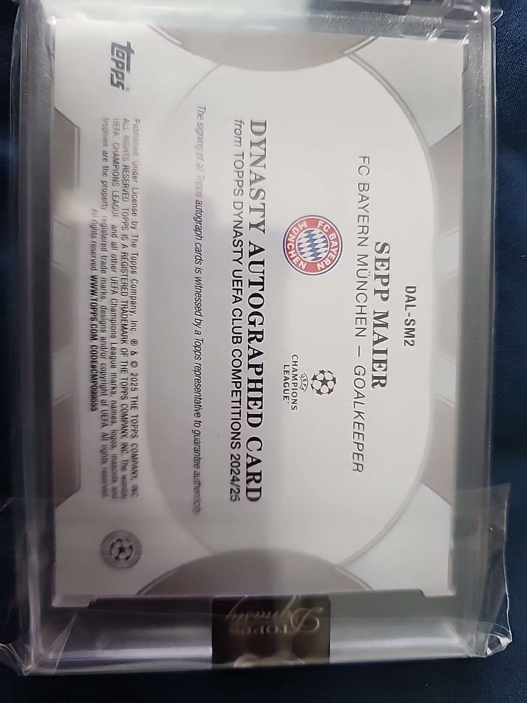 2024-25 Topps Dynasty Sepp Maier Auto Black 1/5 Jersey Match FC Bayern Munchen view 7