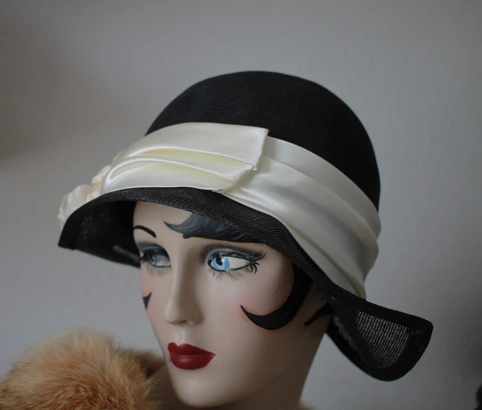Sombrero de fiesta estilo vintage de los años 20 Foto 2 de 4