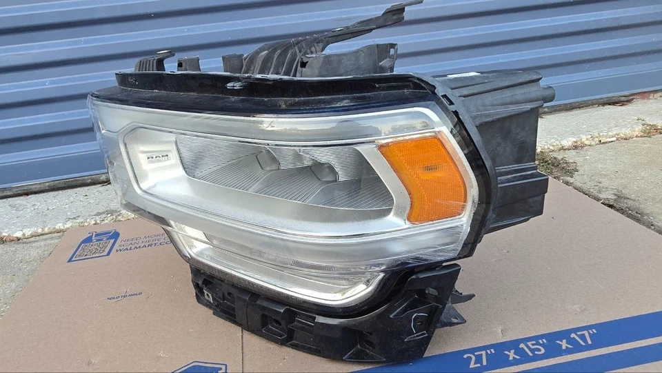 Dodge Ram 2500 3500 2019 2020 2023 2024 OEM LED faro conductor izquierdo cromo izquierdo Foto 3 de 4