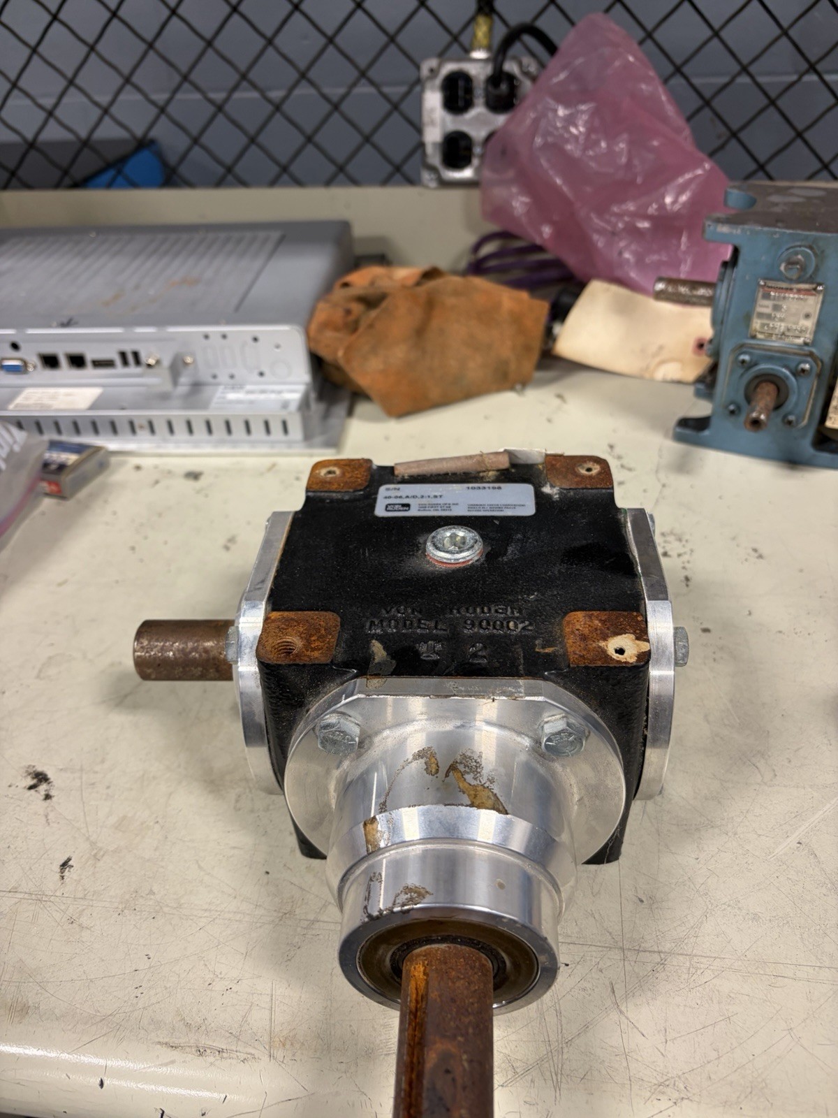 Von Ruden 1033196 40-06 A/D 2:1,ST Gear Drive Speed Reducer USED