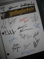 Yellowjackets pilot Signed TV Script X17 Melanie Lynskey Tawny Cypress Purnell R