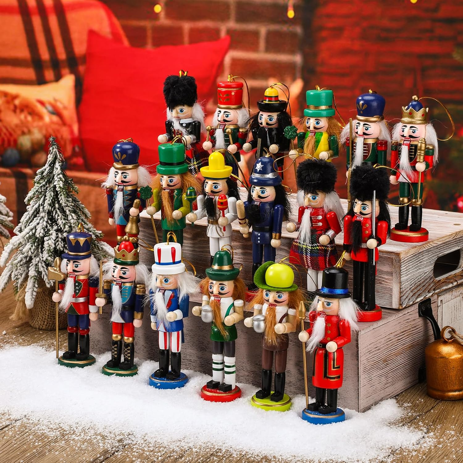 18 Pcs Wooden Nutcracker Ornament Set Christmas Tree Decorations for Holiday Che