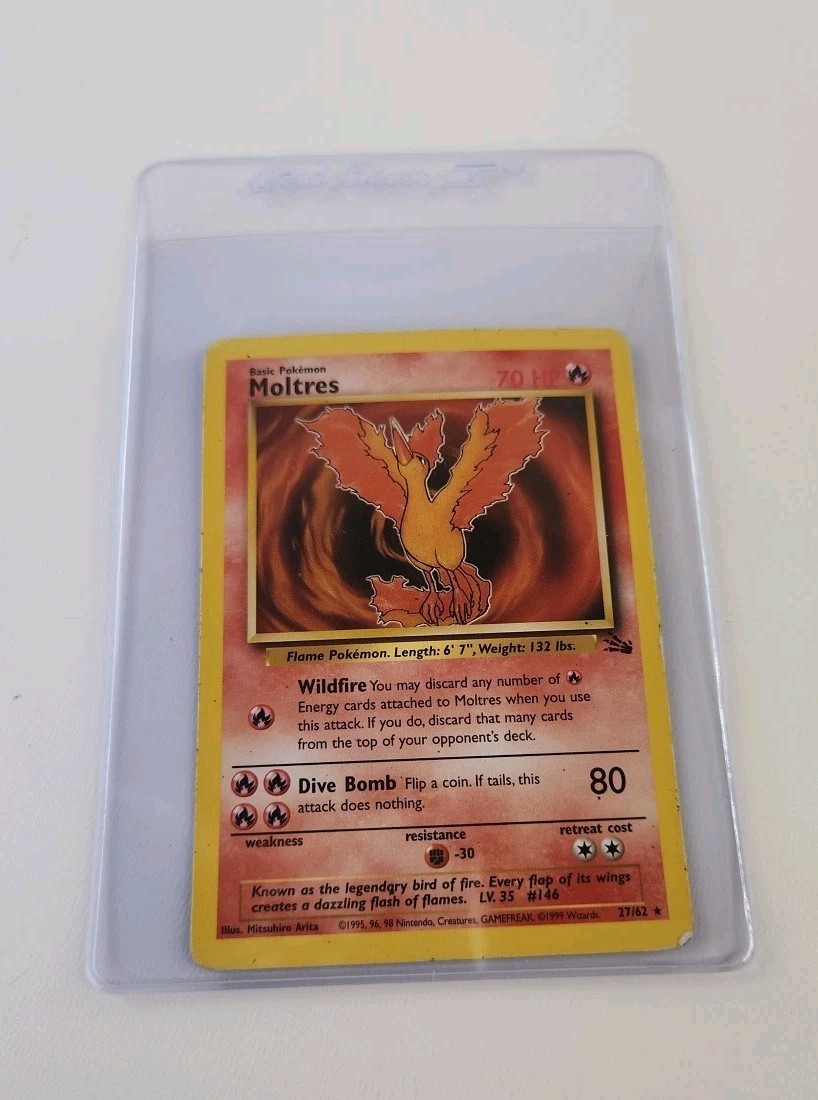 Moltres 27/62 1999 Basic Pokemon Card .