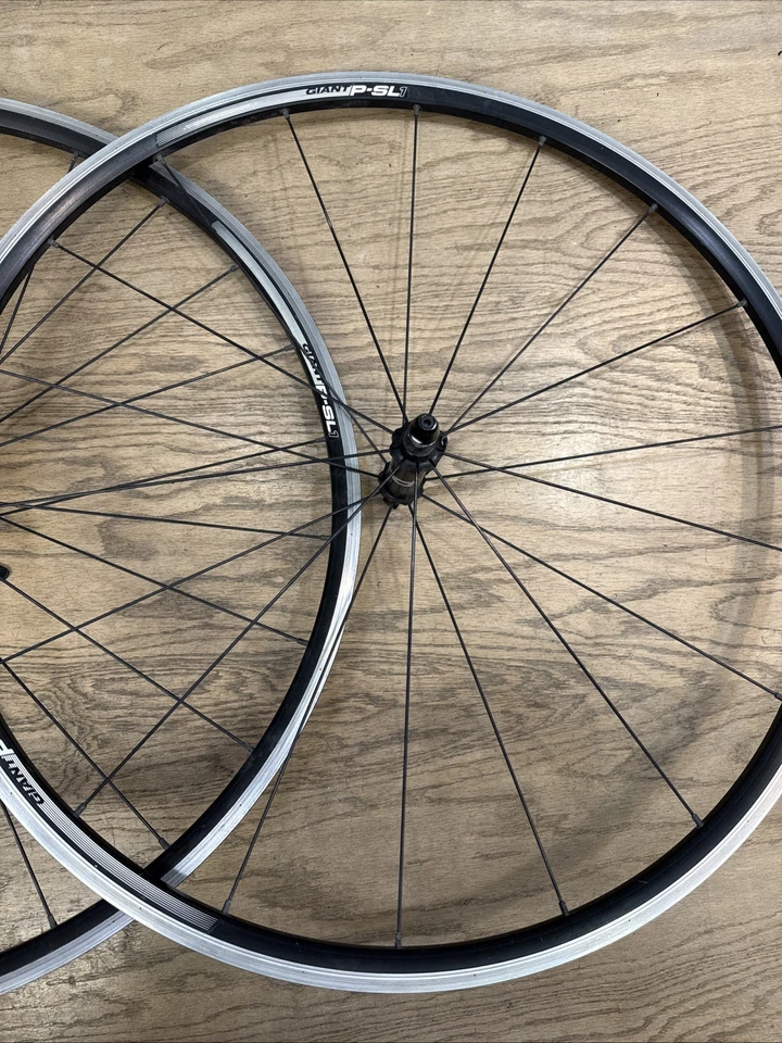 Juego de ruedas de bicicleta de carretera Giant P-SL1 700c 130/100 mm QR 8-10 velocidades freno de llanta negro Foto 2 de 4