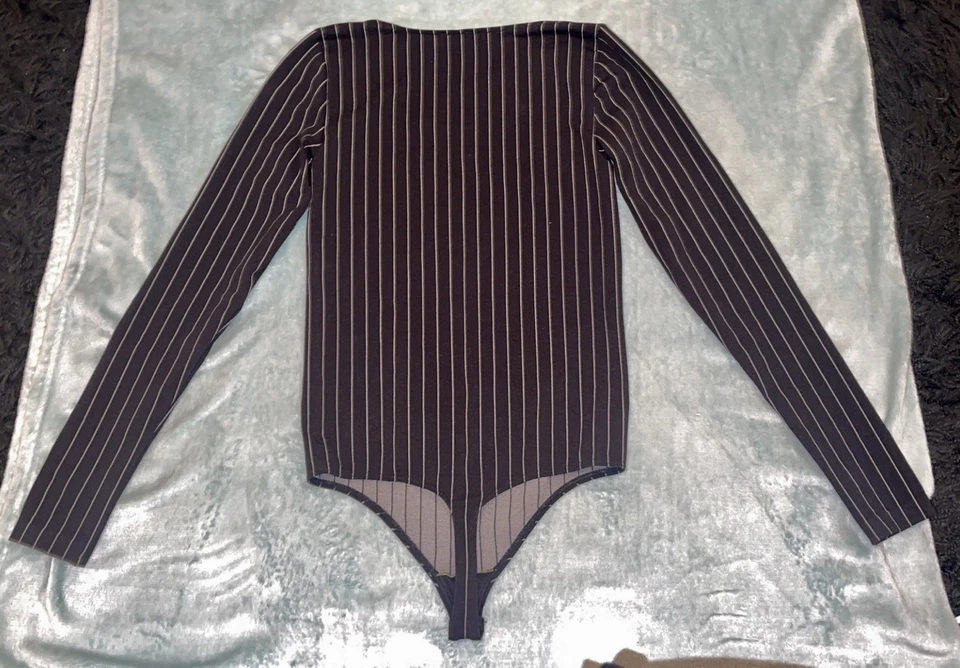 Body Wolford Rey String preto e branco listra jacquard novo com etiquetas pequeno - Imagem 4 de 4